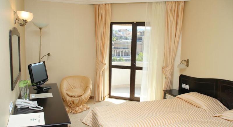 Interhotel Veliko Tarnovo Exterior photo