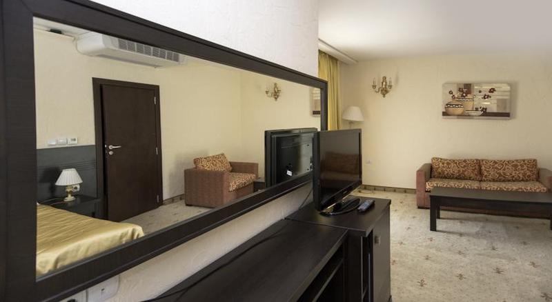 Interhotel Veliko Tarnovo Exterior photo