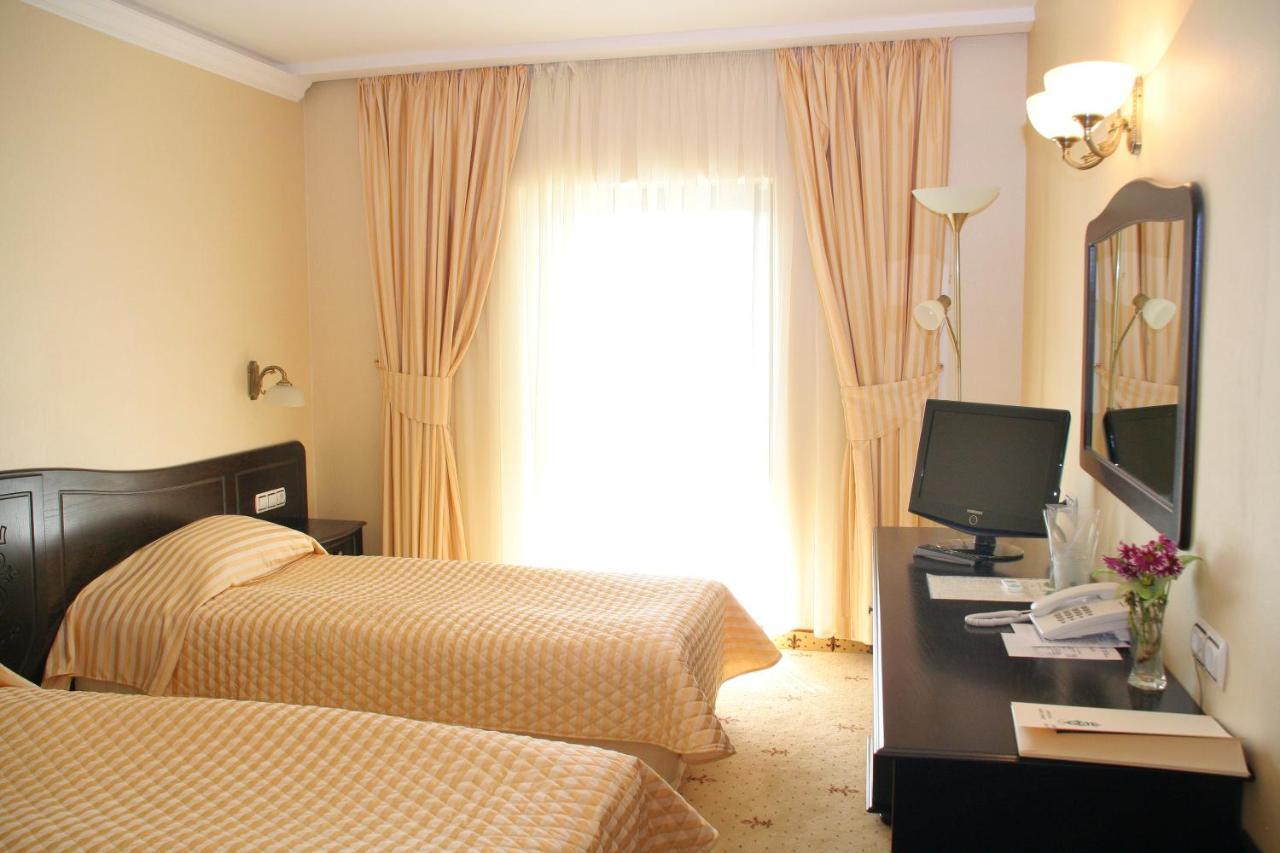 Interhotel Veliko Tarnovo Exterior photo